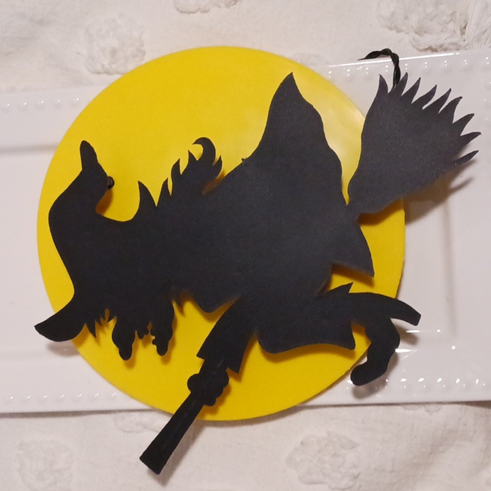 Planet Halloween 🧙‍♀️ Witch On Broom Decor